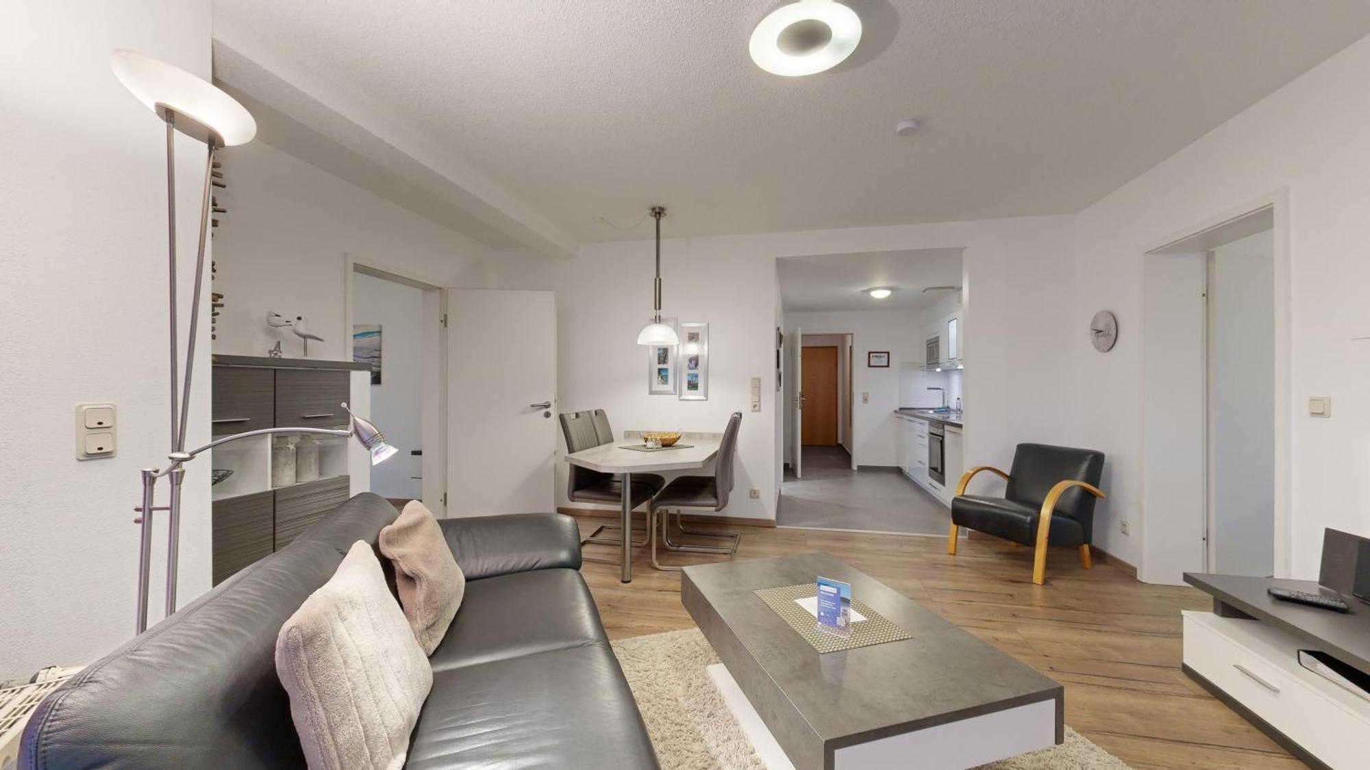 Apartment Fewos Direkt Am , Mit Balkon Und Teilweise Mit Meerblick, Haus Strelasund, Binz