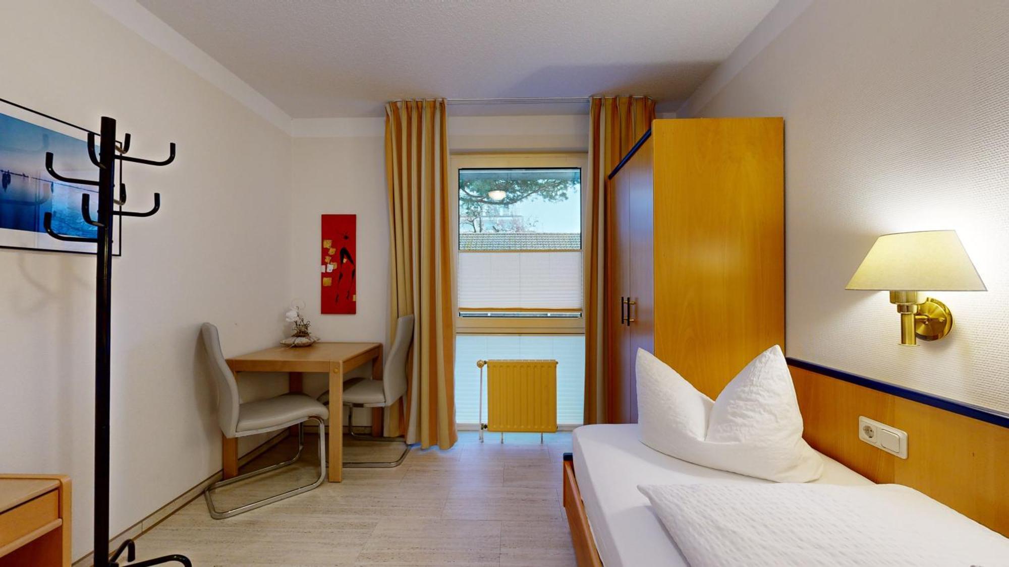Apartment Fewos Direkt Am , Mit Balkon Und Teilweise Mit Meerblick, Haus Strelasund,