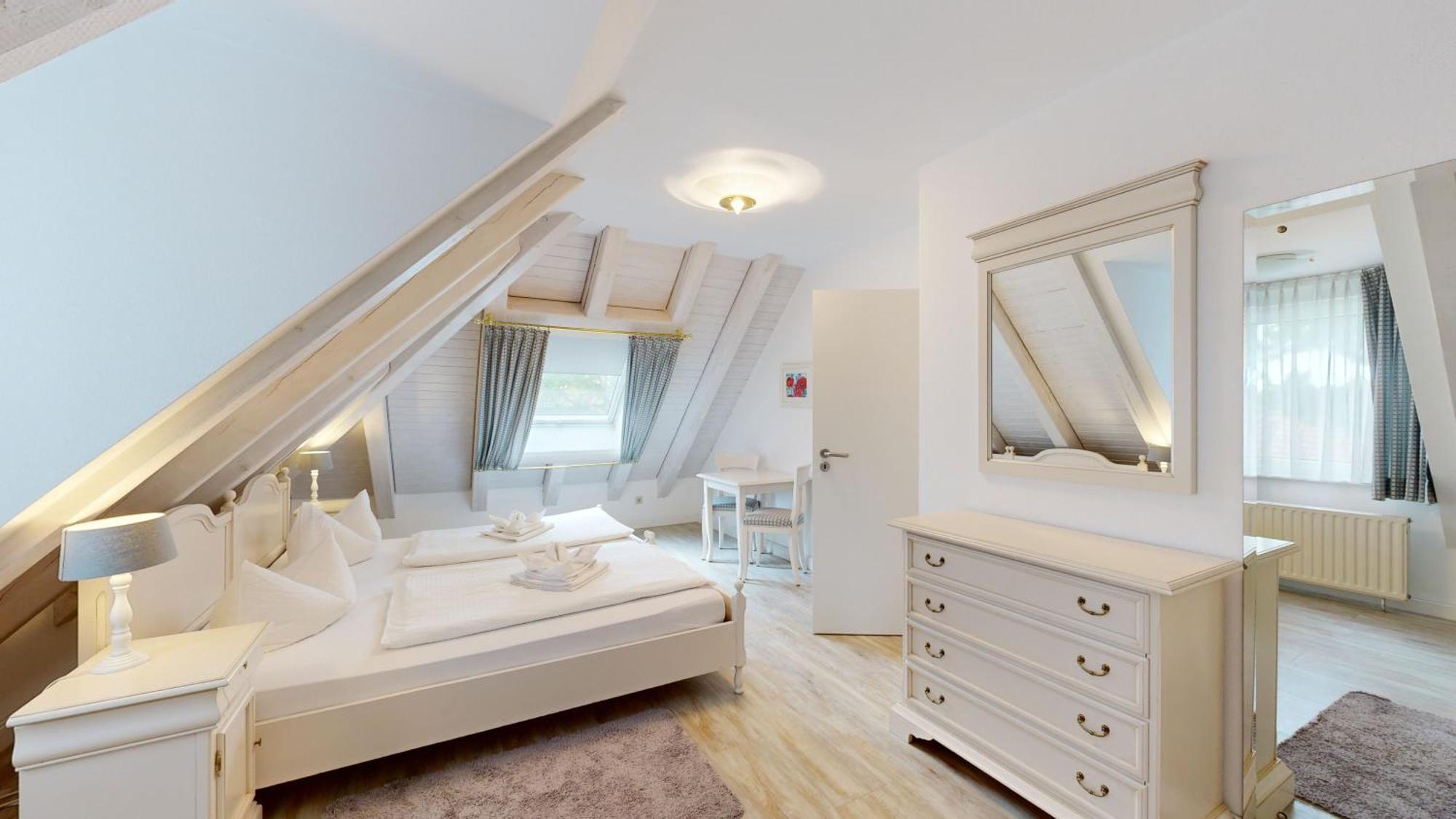 Fewos Direkt Am , Mit Balkon Und Teilweise Mit Meerblick, Haus Strelasund, Binz