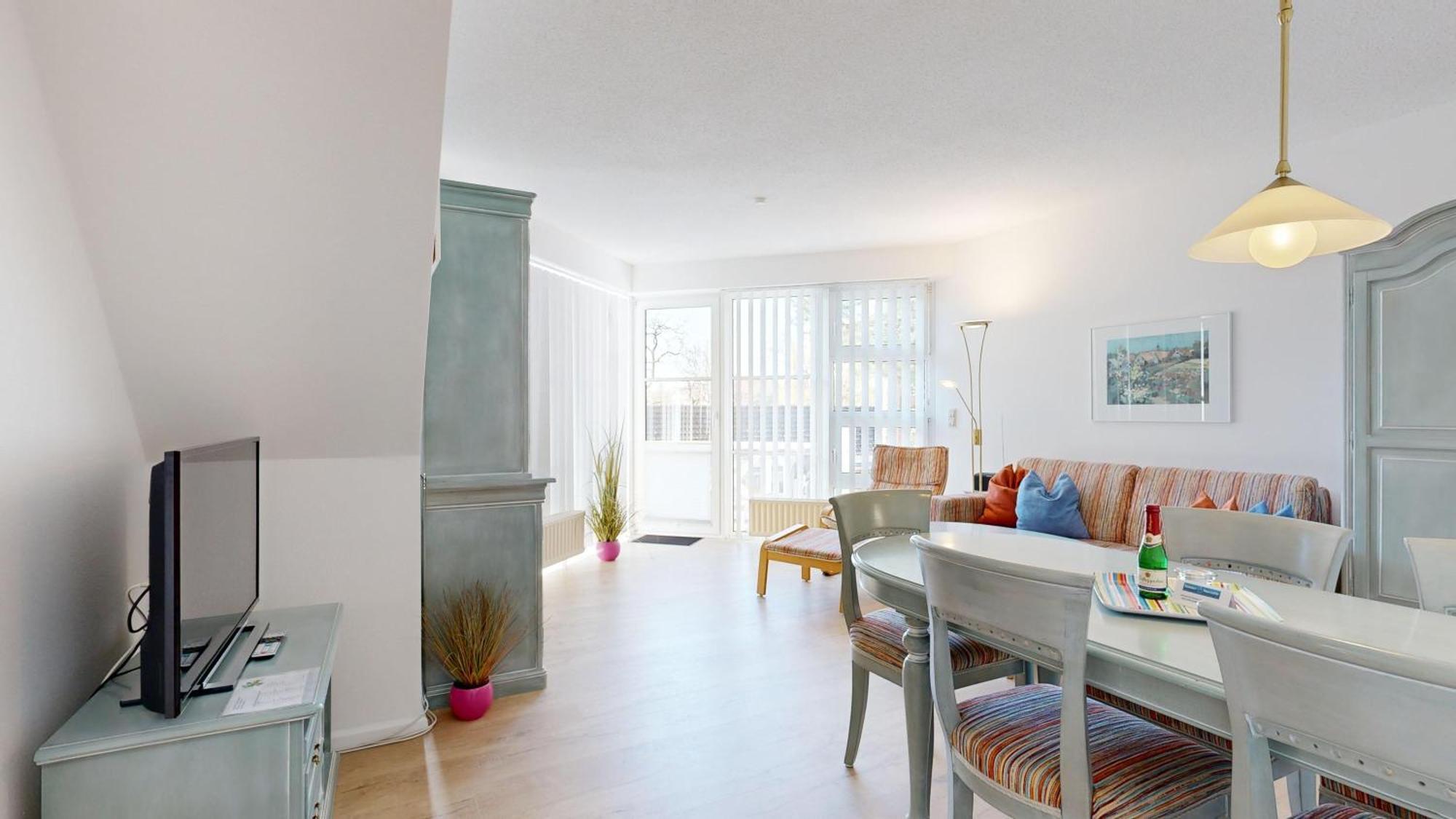Fewos Direkt Am , Mit Balkon Und Teilweise Mit Meerblick, Haus Strelasund, *